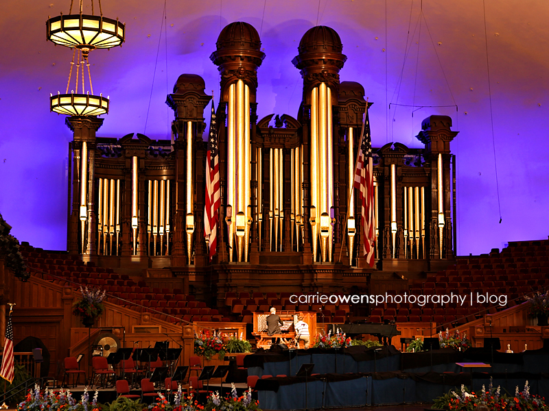 tabernacle at temple square in salt lake city