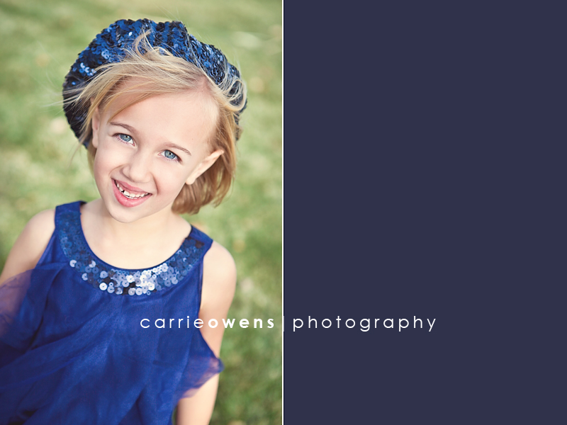 salt lake city utah children's photographer Carrie Owens photographs two sisters in bright blue