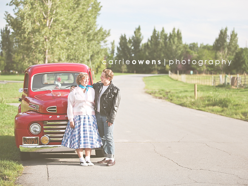 salt lake city utah engagement photographer Carrie Owens captures stylish couple in 50s themed shoot