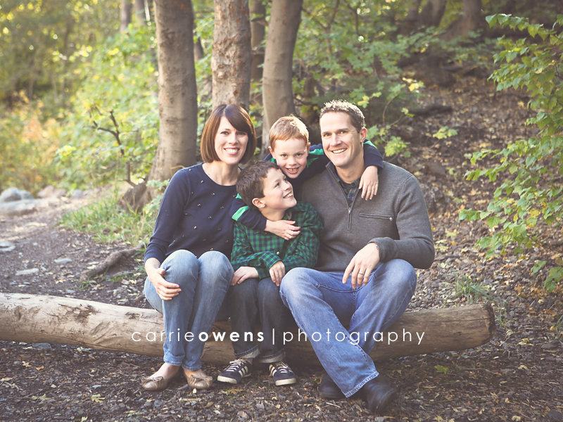 Salt Lake City Utah family photographer family of four on a log
