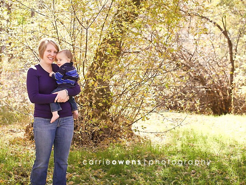 salt lake city utah family photographer Carrie Owens captures mom and baby