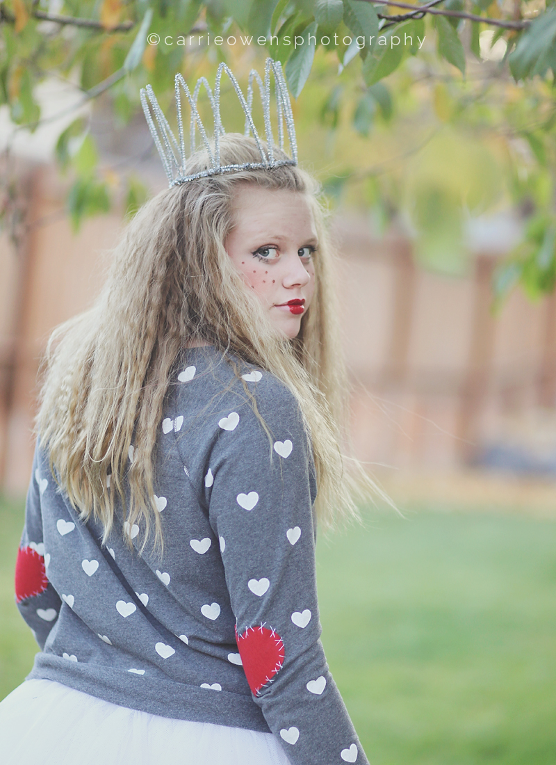 Salt Lake City Utah teen photographer Carrie Owens photographs Halloween