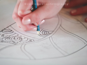 Salt Lake City Utah tween photographer Carrie Owens captures her daughter drawing