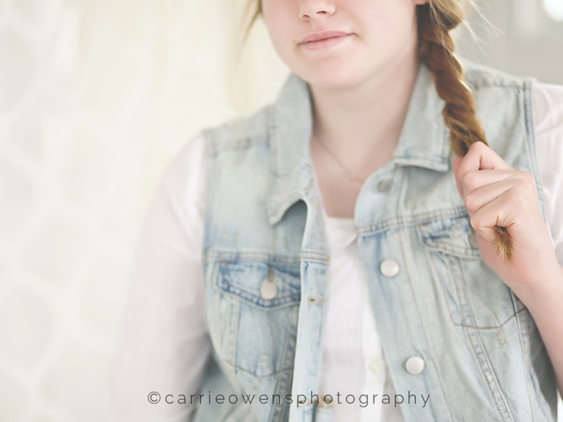 Salt Lake City Utah teen photographer Carrie Owens photographs a beautiful 13 year old girl at the studio