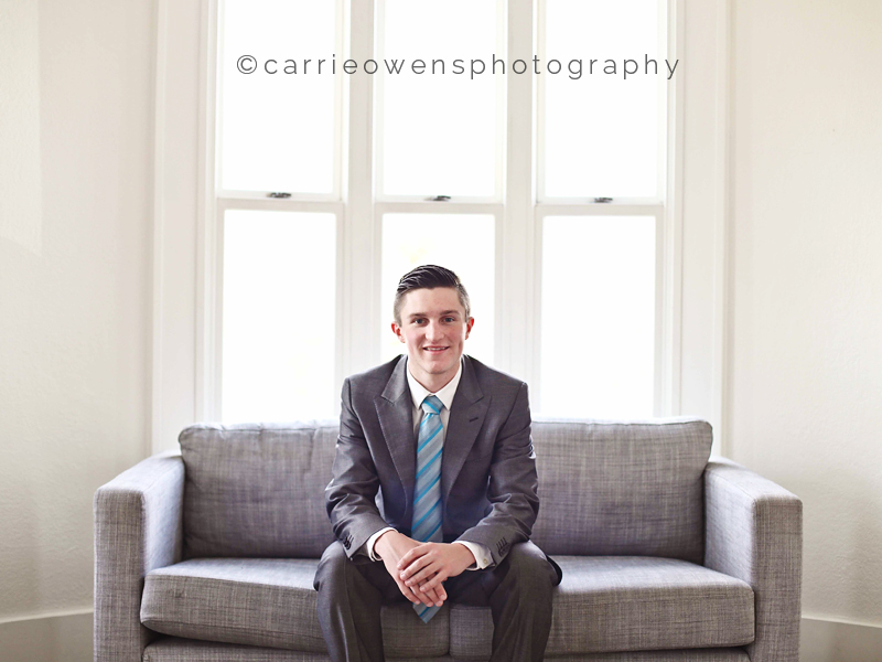Salt Lake City Utah high school senior photographer Carrie Owens photographs a senior guy at her studio