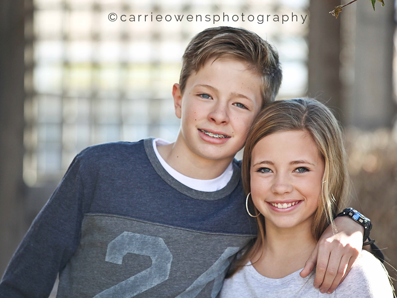 Salt Lake City Utah photographer Carrie Owens photographs teenage twins in the studio