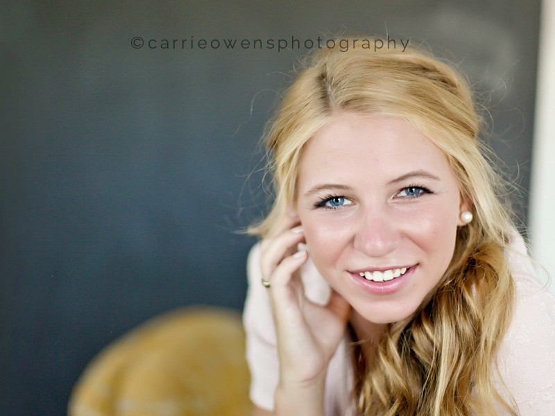Utah high school senior photographer photographs beautiful blonde girl at the studio in Salt Lake City