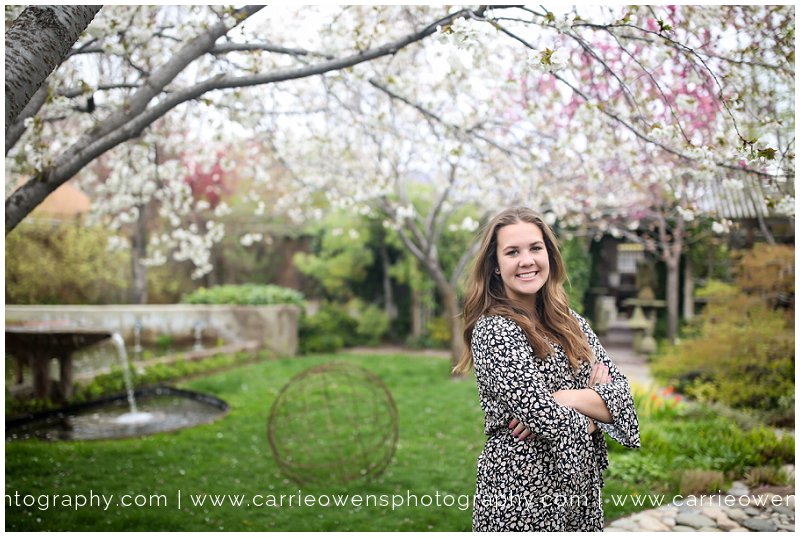 Sandy Utah high school senior photographer Carrie Owens photographs girl in her studio and garden